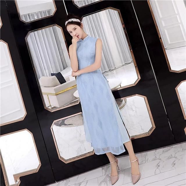 显瘦不挑人，绣花斗篷两件套旗袍，给你带来优雅奢华的体验!