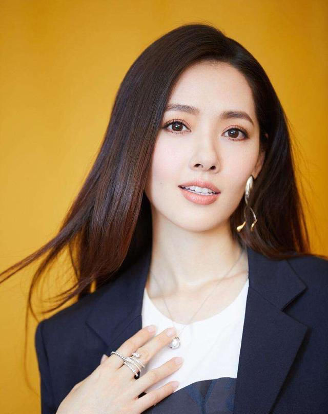  「气质」奔三奔四的女人,最好别留这3种发型,尤其第2个,容易显老还俗气