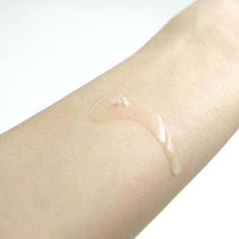 媲美国际大牌的国民精华?韩后小嫩水实力焕发水润嫩白肌