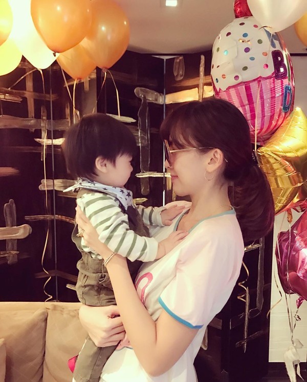 林志颖老婆和昆凌同框完全看不出9岁年龄差