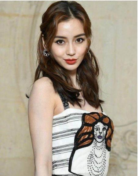 看了baby的嘴, 男人都要怀疑人生, 真不知黄晓明每天是怎么度过的