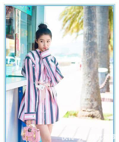 关晓彤红毯再失手！浅蓝色吊带裙穿老10岁，网友鹿晗心碎一地！