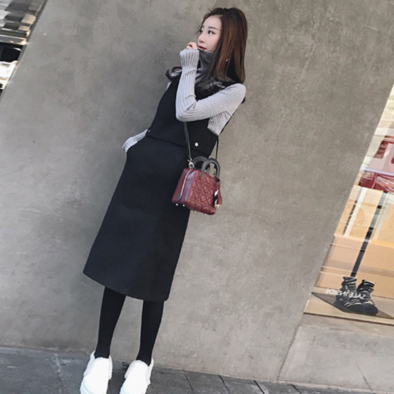 老婆太会打扮了，秋天穿这减龄套装，洋气不贵，美的让人心动不已