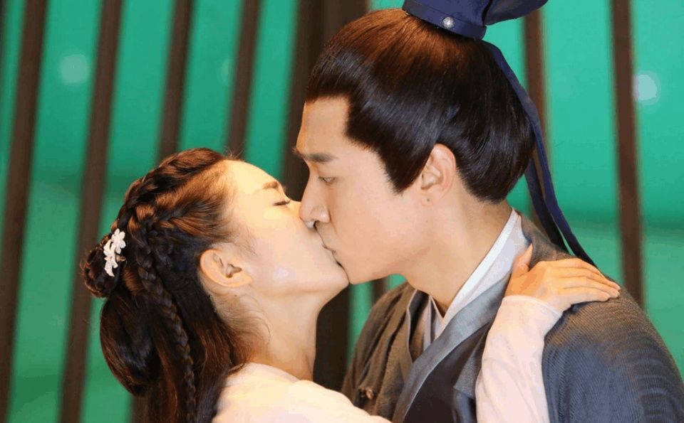 张丹峰人设要崩, 几张照片就能说明问题? 网友: 现在造谣成本太低