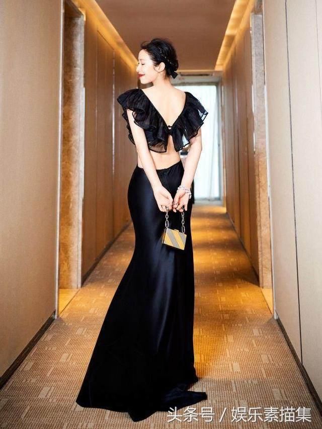 江一燕豁出去了，穿衣越来越大胆，网友：这腰很让人受不了