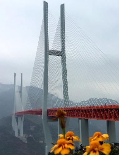 「北盘江大桥」让国人最为骄傲的“世界第一高桥”,突破了众多老外的不可能
