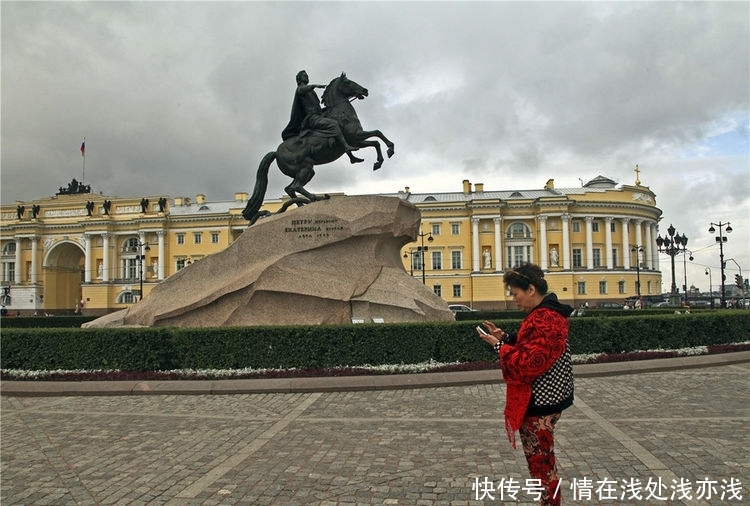 中国游客又遭“怼”，此国家禁止中国人去旅游，网友：为什么