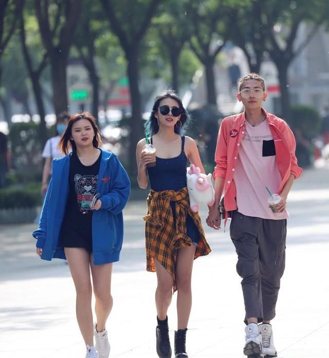  『街市』实拍人文风景街拍, 街市热闹非凡,阳光明媚出行的人很多