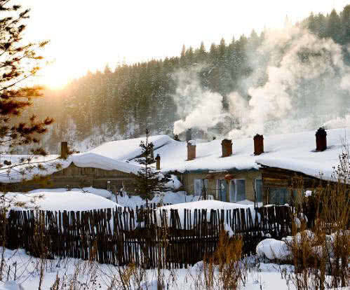 中国冰雪第一乡，黑龙江省牡丹江双峰林场雪乡，银装素裹美不胜收