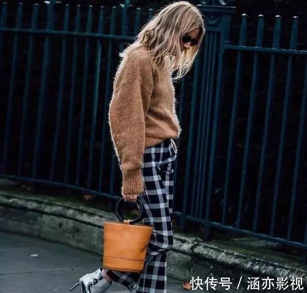  等级@格纹裤难驾驭？不，只要记住这几个搭配要点，时尚感up好几个等级