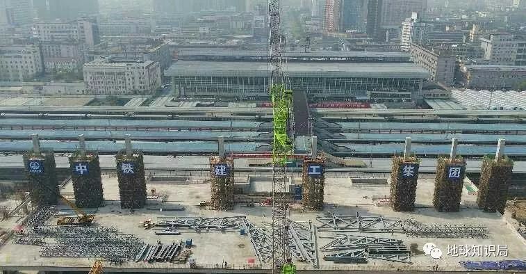 中国这些火车站为什么永远这么挤？