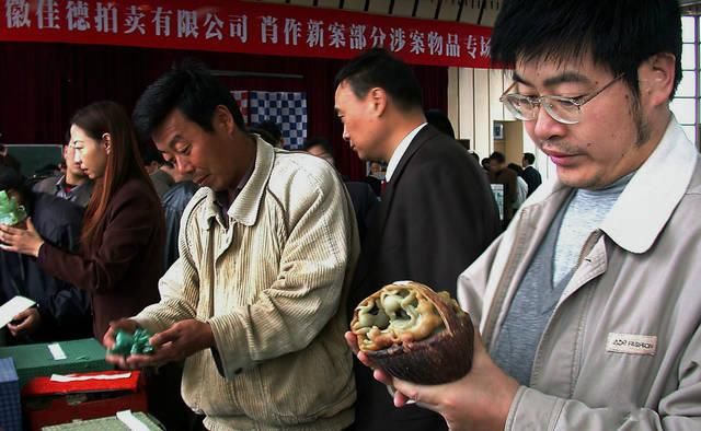  白菜：全国最大的玉器制作村庄，家家年入数百万，如今却只值白