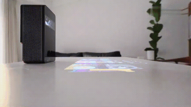 puppy cube触控投影与小木匠碰撞出的智能家居