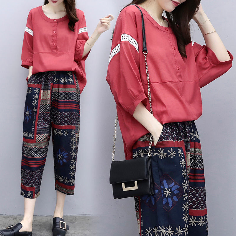 女人别老是穿卫衣配打底裤，开衫+休闲裤才是最时髦的穿法，美爆