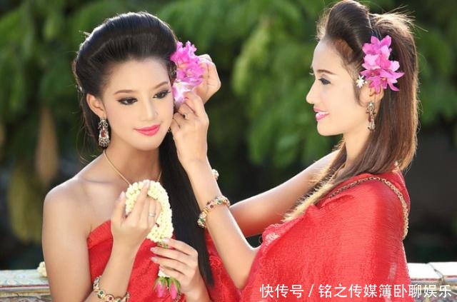 在泰国旅游,厕所里的软管做什么用的?服务员的回答让女游客脸红