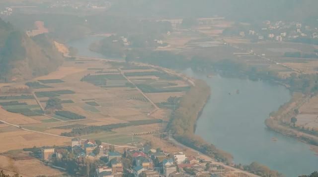 小小一座城，连地级市都不是，却有着两千年历史和诗画般的乡村