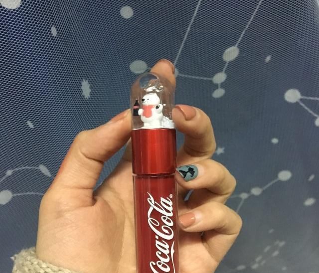  旺旺雪饼■真香！好看又好吃的彩妆，那些巧克力味口红、可乐唇釉你喜欢吗？