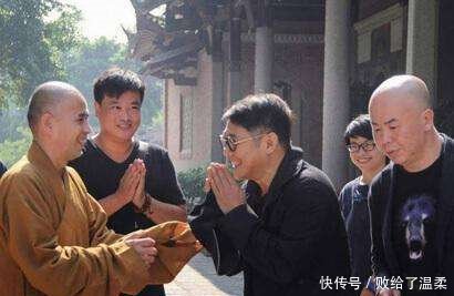 自称离死亡不远李连杰欲回中国籍遭嘲讽 他最新微博四字表明态度