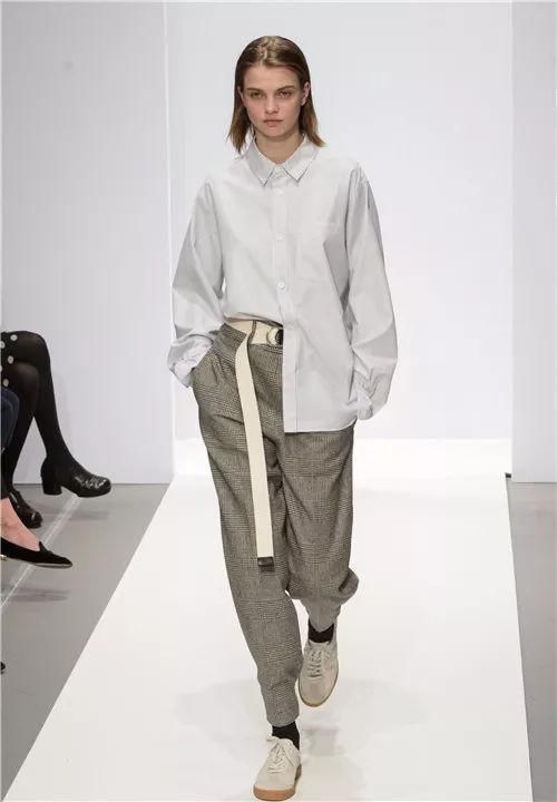 仙气满满 | 确认过眼神，白衬衫和秋天更配哦!