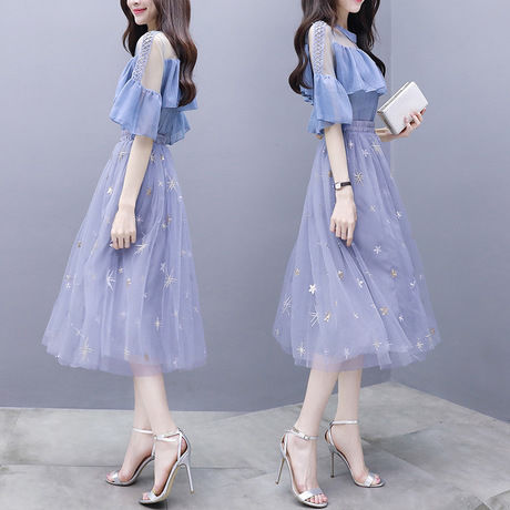 旅游不要带裤装，太不上相!这种“简约风”裙子，让你美得刚刚好