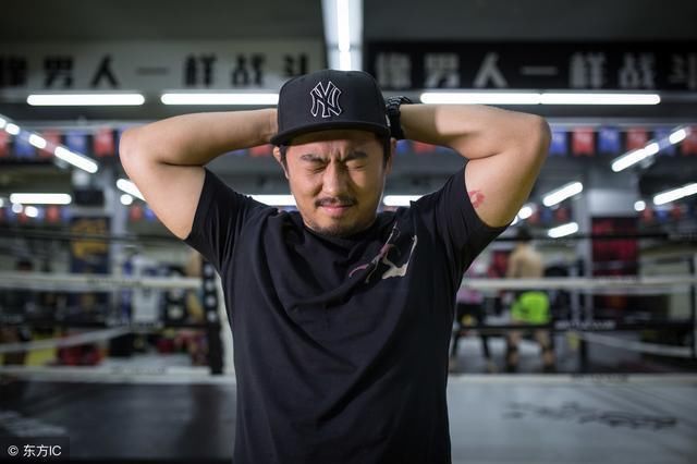 徐晓冬力挺鹿晗演搏击传播正能量，痛斥一龙打假拳更可耻