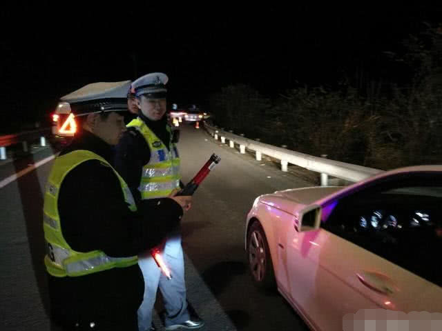  【高速】高速新规落地，下高速没有这个动作，一律罚款200