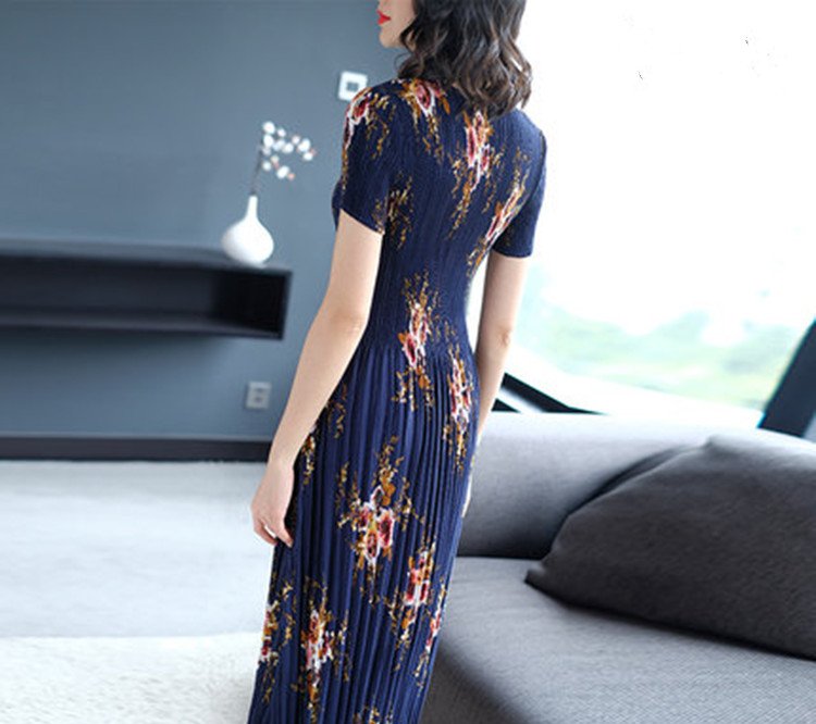 难怪媳妇把套装都扔垃圾桶，原来是显S型的优雅裙，太显身材了