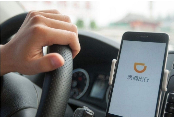  网约车@滴滴又出新规，广大司机一片欢呼，乘客却怒了：凭什么？