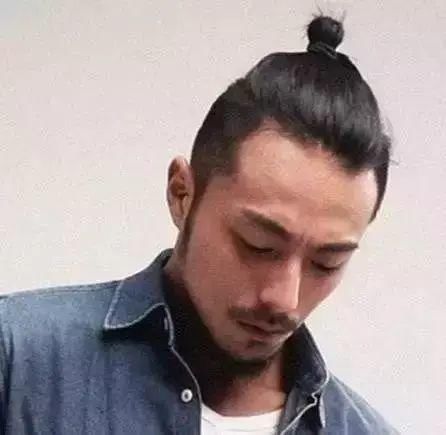  『适合』你的发型适合什么样的胡型？想留胡子的男士看过来