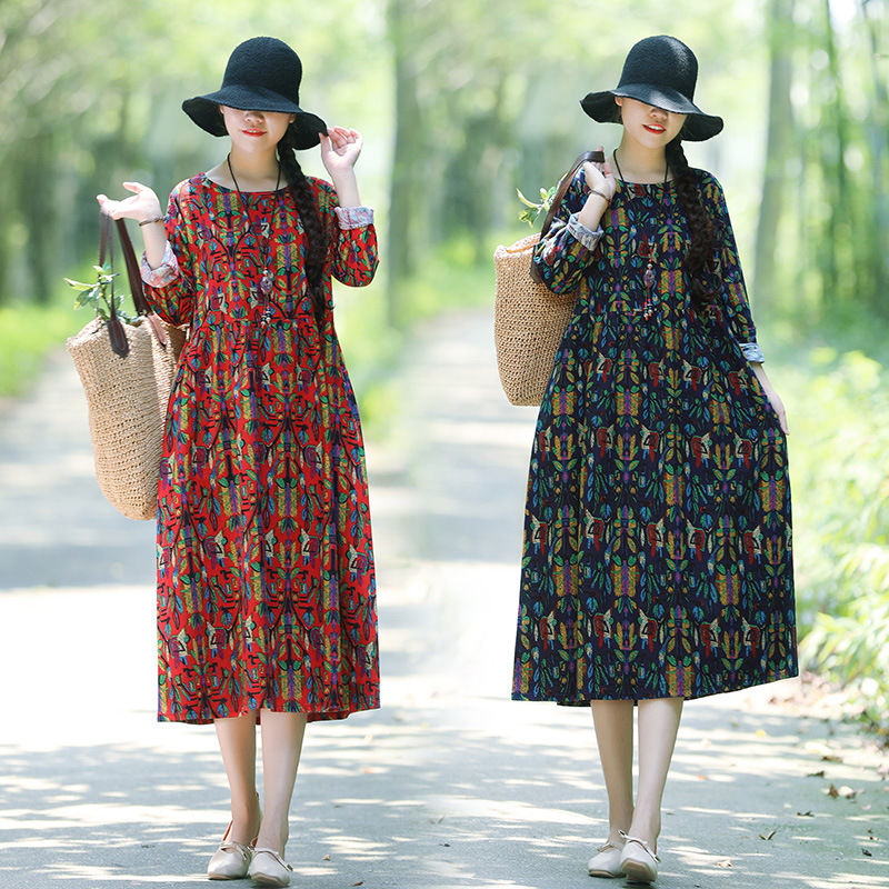 婆婆52岁，嫩的像30岁?只因穿了“棉麻秋裙”，村里人见人夸