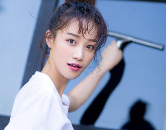 娱记在线：黄毅清造谣张继科？周冬雨维权？陈志朋没艺人朋友？林