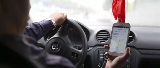  垄断市场@大量网约车司机退出平台，出租车可能重新垄断市场，网