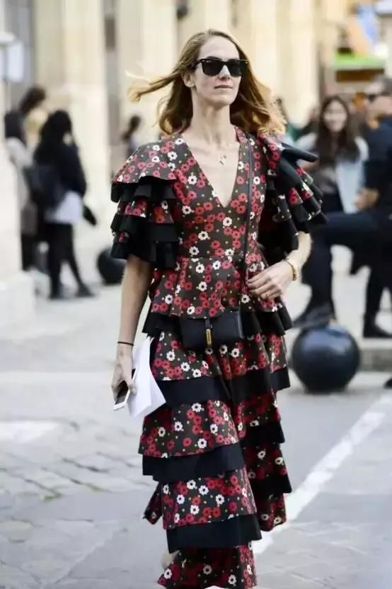 这条裙子人人都有，但80%的人都穿成了村姑！有时候土不是你的错