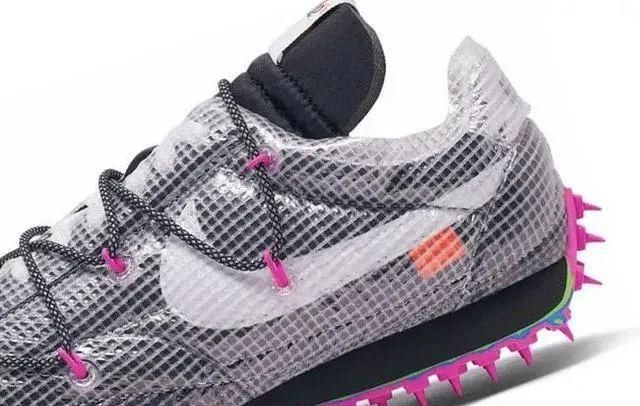  「比同行业平」OFF-WHITE X NIKE全新跑鞋曝光，三款配色惊艳登场