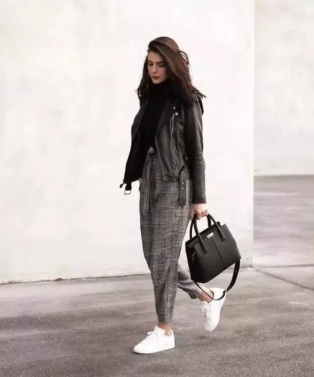  【迷恋】穿裙子没气质？换条裤子让你气质提升，别再迷恋裙装了