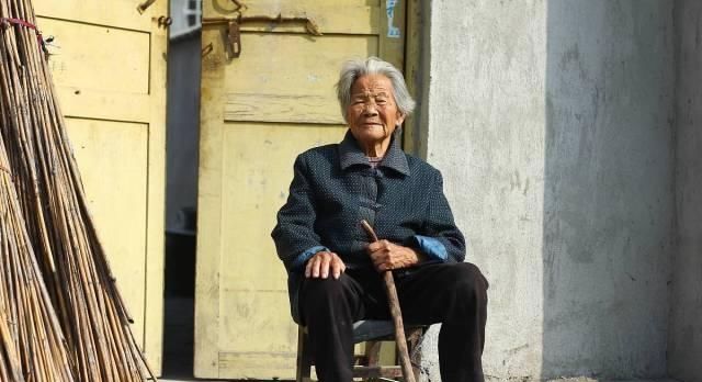  这些事@有人说农村50、60后老人，最愁的不是养老，而是这些事，