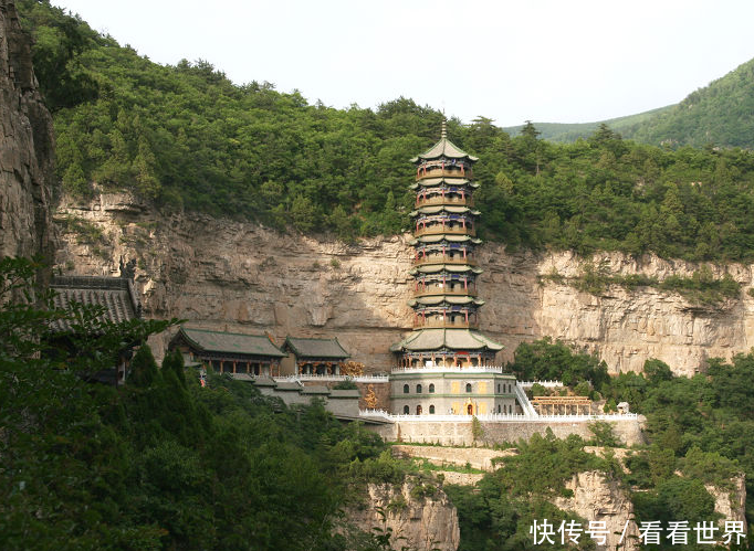 我国有座“神奇”的寺庙,15尊肉身佛像,“包骨真身”让人惊呼!