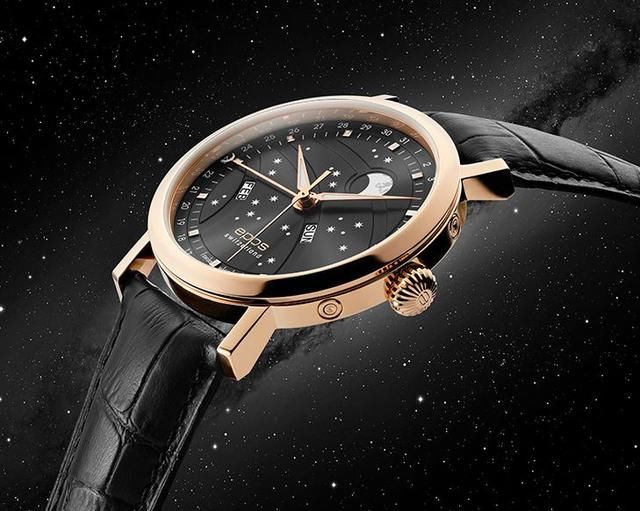 谁说蓝色没激情？这款表戴着就热血沸腾！