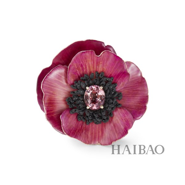 周迅被戏称为＂从十岁起就开始抽烟的如懿＂?但再出戏的大烟嗓也