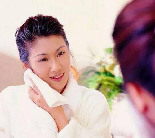 哪种祛斑效果明显？最好最简单的祛斑方法！