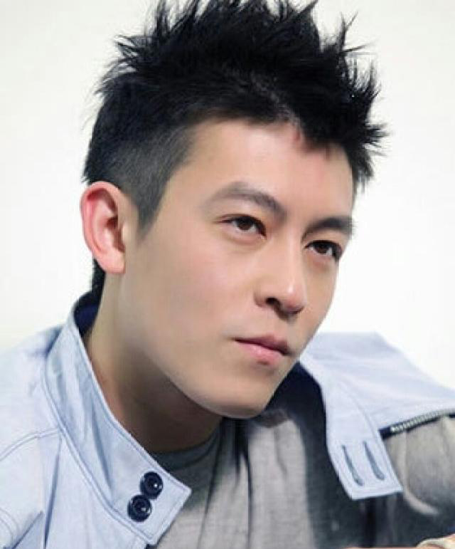 陈冠希无辜躺枪,18岁少女为了见他被骗财又骗色!网友:活久见!