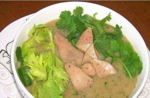 担心手机、电脑伤眼睛？这6款药膳可以帮你缓解！