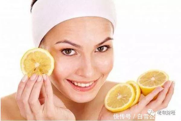 85岁老中医告诫儿媳：柠檬加它，睡前敷脸，一周美白且祛斑
