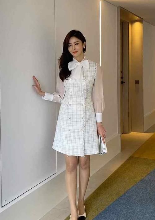  『平底鞋』扔掉高跟鞋吧，“平底鞋＋裙子”才是今春王炸穿搭