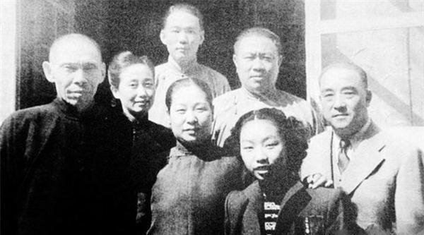 【回忆】杜月笙女儿回忆,对父亲最大打击是戴笠身亡,失态几乎崩溃要跳楼