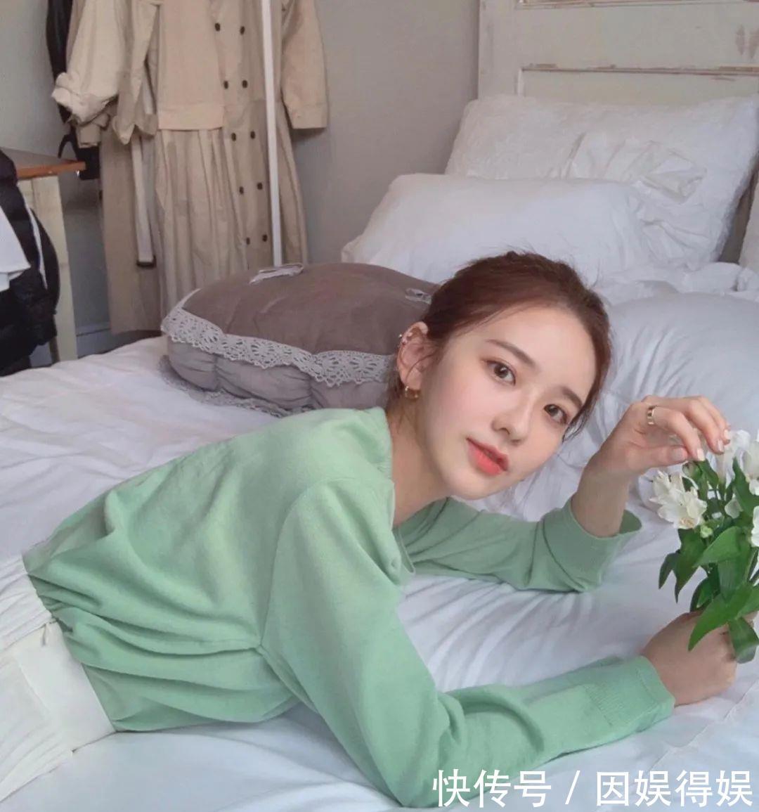  『春夏』忘掉“牛油果绿”！2020春夏这5种颜色很显白，你get了吗？