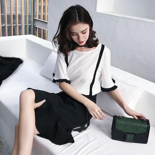 穿这样的短裙,出街你就是焦点,享受你的夏日风情