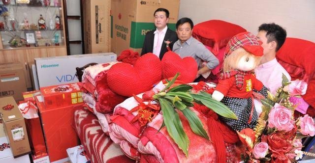 继天价彩礼后，农村娶妻又出新要求，“一高一动一甩”，啥意思