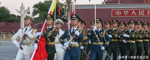 中国军队下辖42个警备区，警备区和卫戍区，到底有什么区别