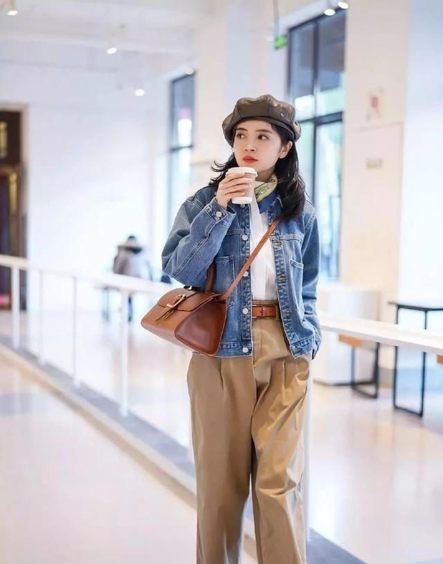 『荷叶边衬衫』胖女孩穿阔腿裤别大意,搭配这些上装才明智,不仅显瘦还超时髦